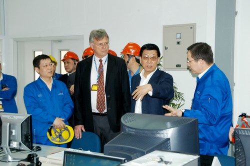 x_cd216867.jpg