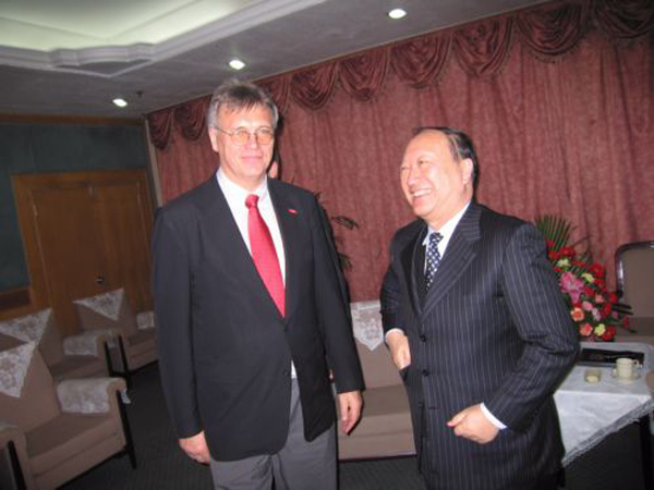 x_3312811767.jpg